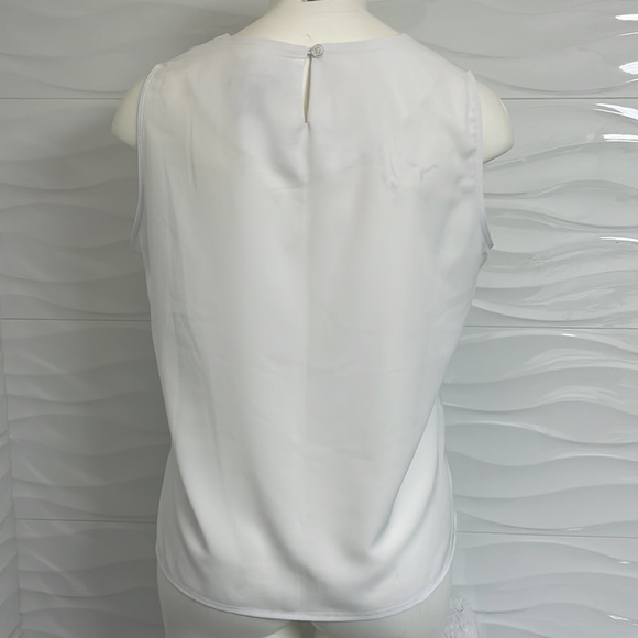C.B. Collections White Sleeveless blouse - Picture 2 of 8